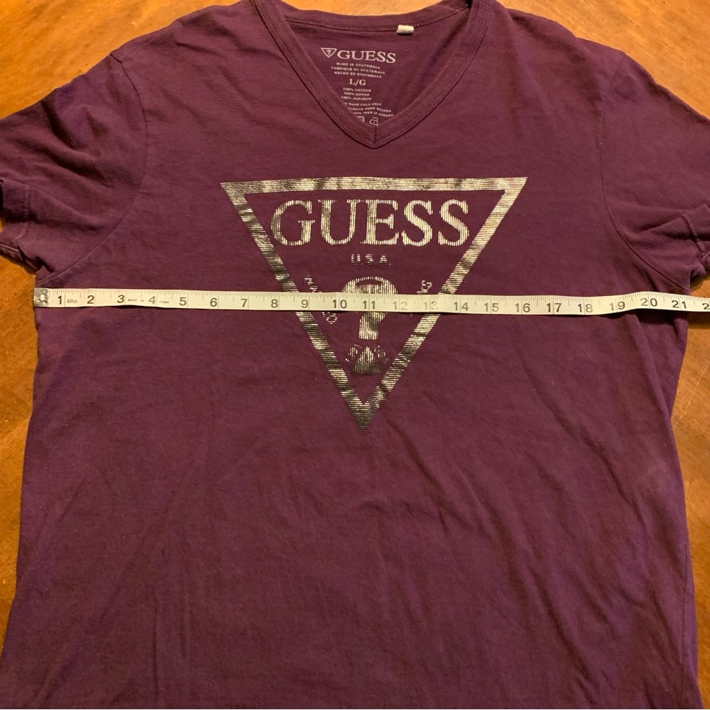 Guess Men’s T-shirt Large - Picture 6 of 6